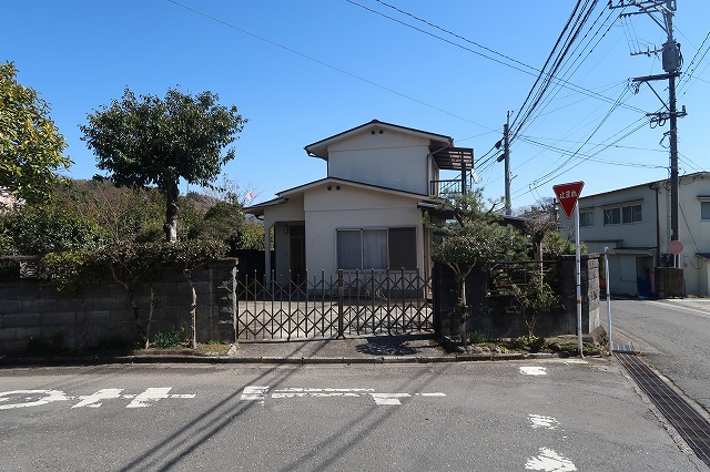 旧国道210号線沿いの中古住宅