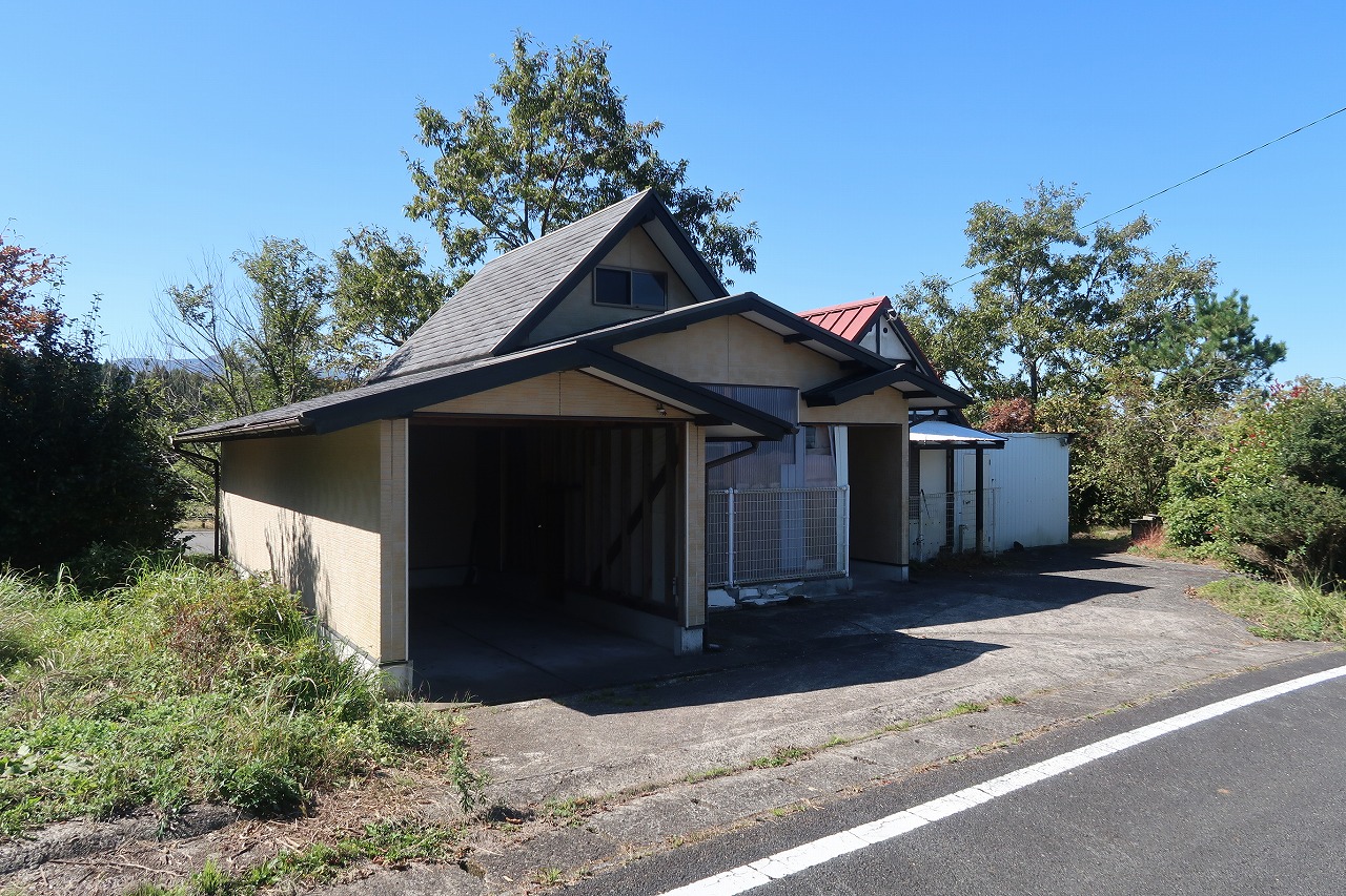 九重連山麓、男池近くのコテージ