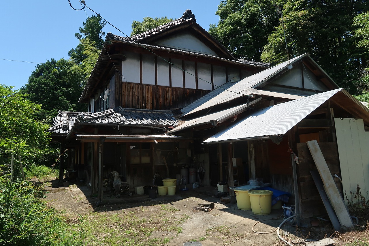 27町の農地・山林付き中古住宅