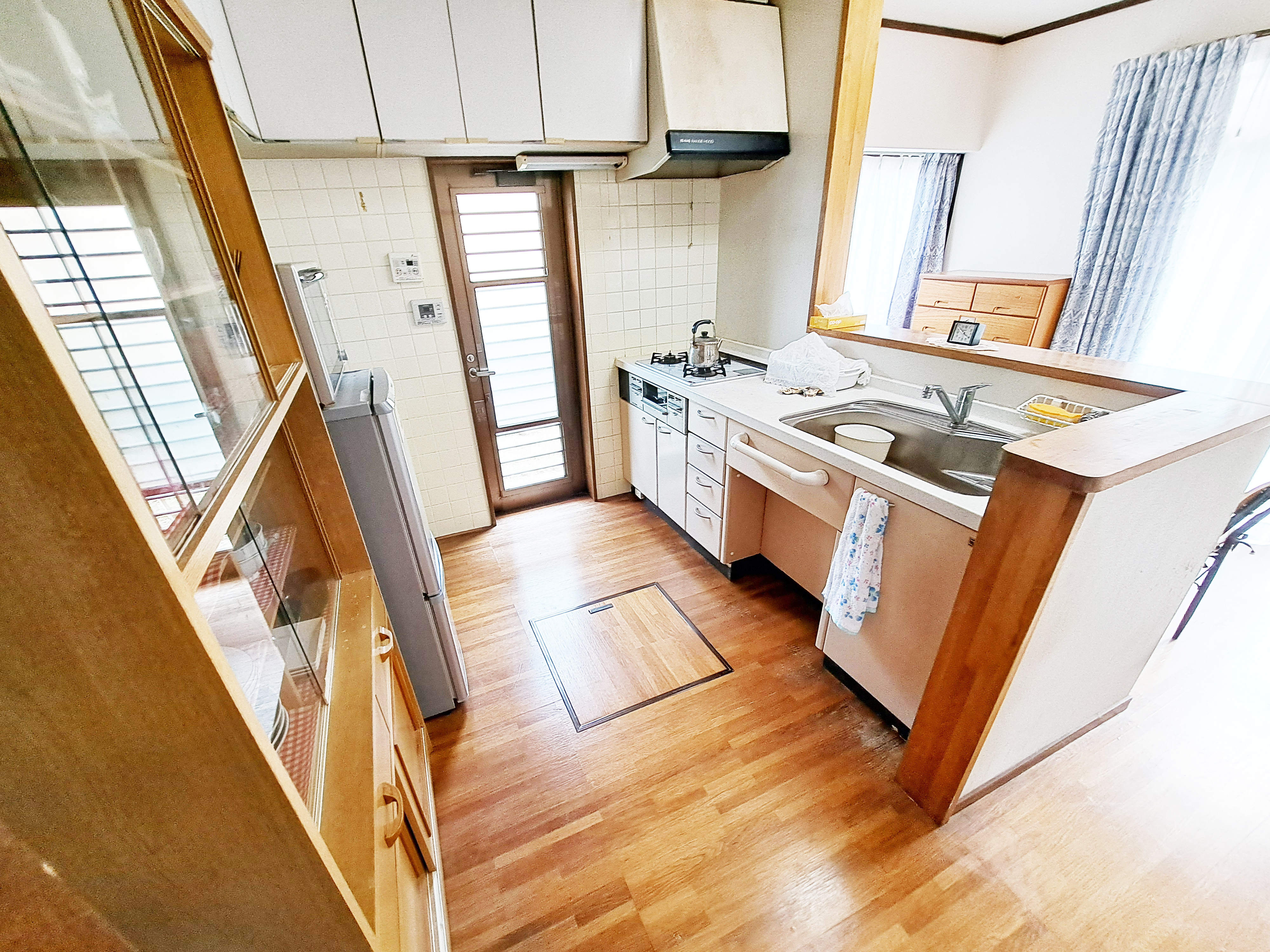 長宝団地内にある中古住宅