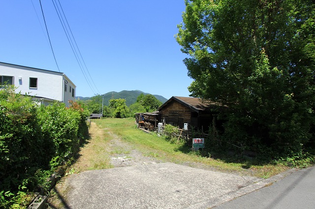 金鱗湖近く　温泉付き住宅用地　