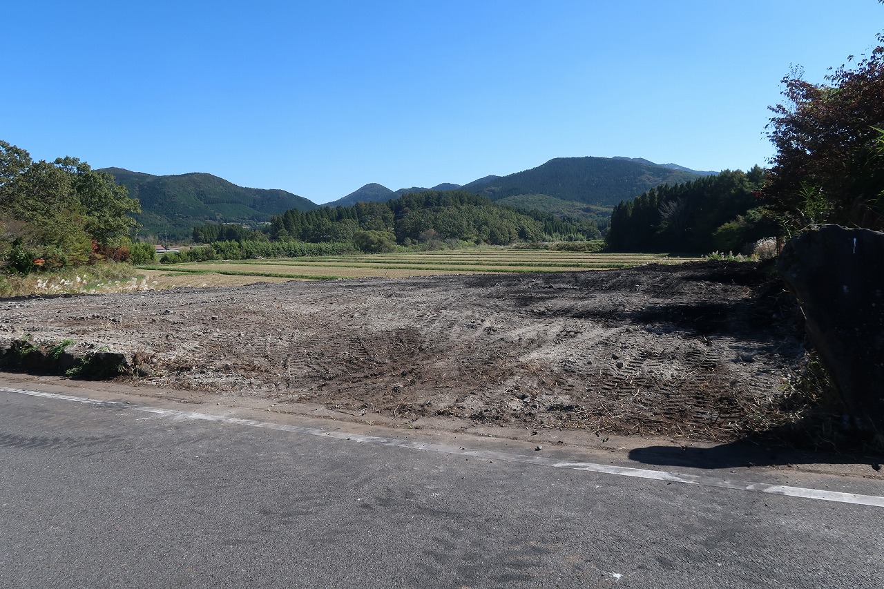 九重町千町無田の土地。