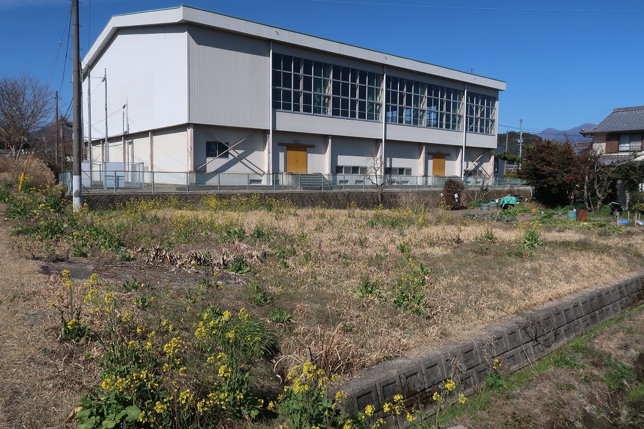 庄内体育センター隣　資材置き場に最適な土地